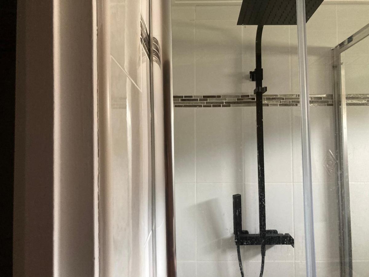 Location Chambre Avec Salle De Bain Et Partie Commune Sea View & Mountain View Renting 1 Of 3 Bedrooms With Shared Common Space 3 Bdrm Apt Not 1 Bdrm Plus Clime Ou Ac Bastia  Exterior foto